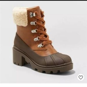 Universal Thread Cheyenne Duck Boots Brown Heeled Faux Fur Trim